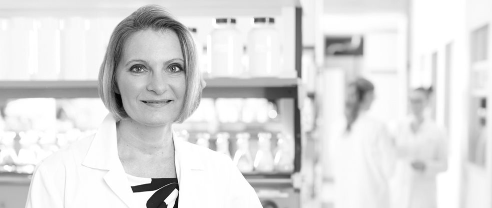 Eucerin scientist in the laboratory